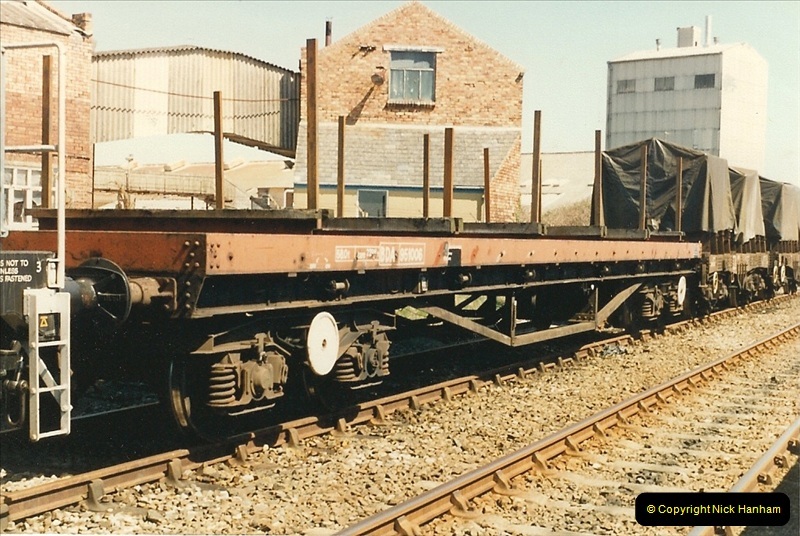 1987-04-14 Hamworthy, Poole, Dorset.  (12)0296