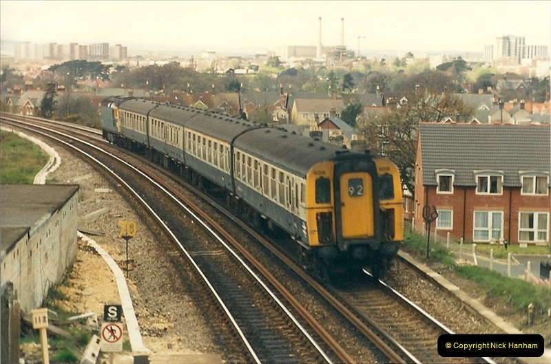 1987-04-20 Parkstone, Poole, Dorset.  (3)0302