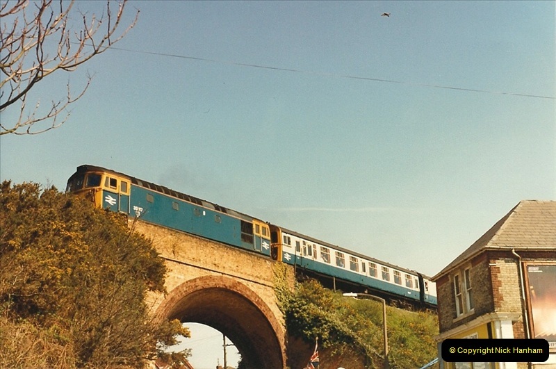 1987-04-20 Parkstone, Poole, Dorset.  (7)0306