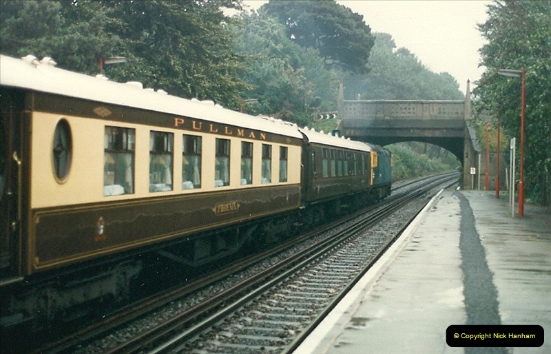1987-08-12 Parkstone, Poole, Dorset.  (2)0356