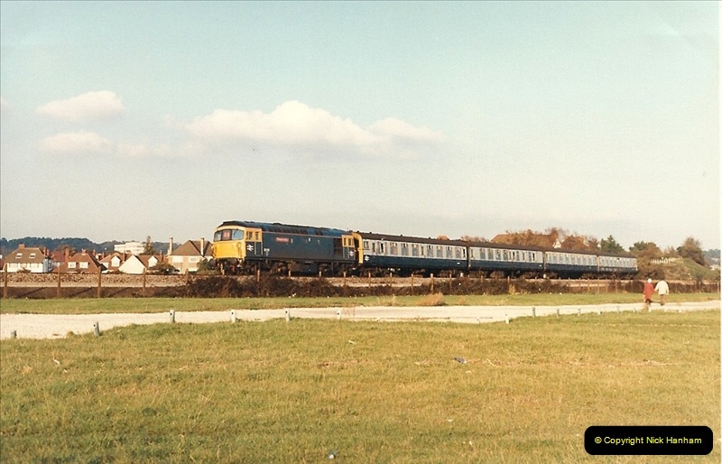 1987-10-19 Parkstone, Poole, Dorset.  (9)0381