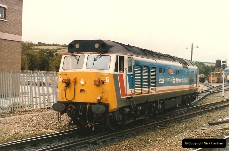 1986-10-27 Exeter St. Davids, Devon.  (11)0304