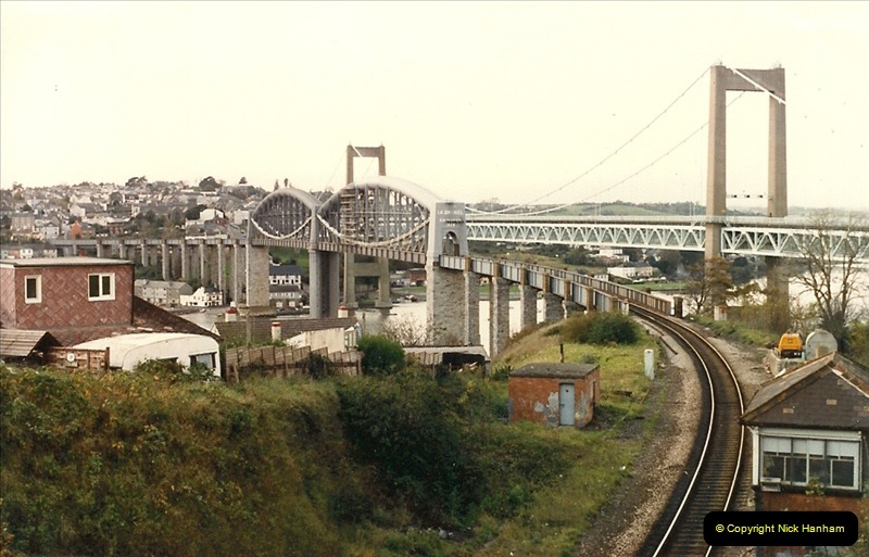 1986-10-29 The Royal Albert Bridge, Saltash, Devon.  (3)0337