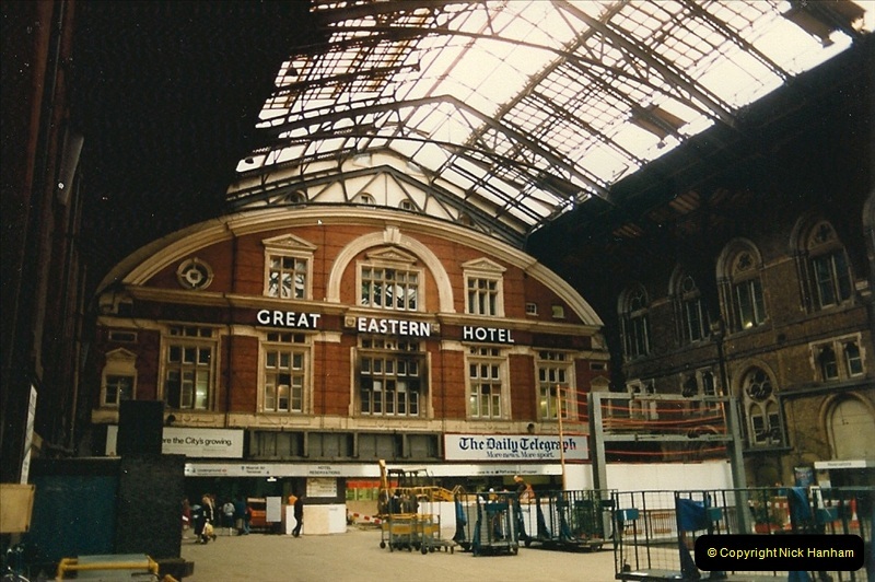 1986-11-22 Liverpoole Street Station, London.  (2)0353