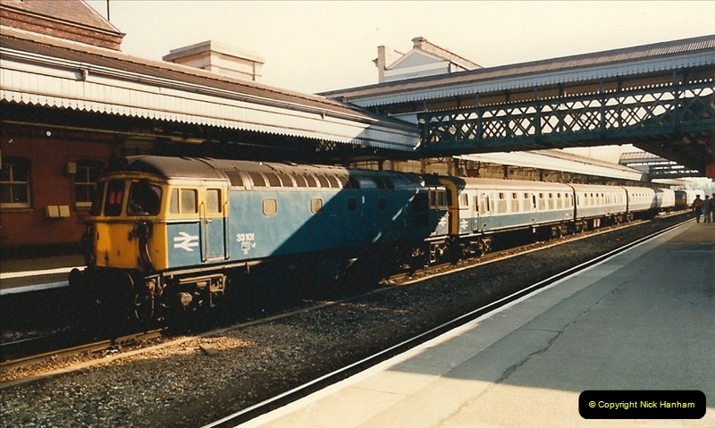 1987-02-21 Exeter St. Davids, Devon.  (9)0400
