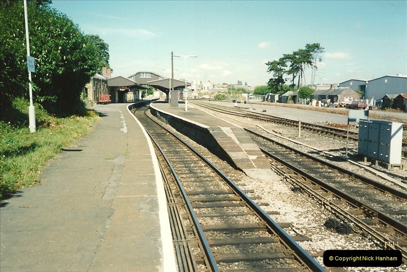 1989-08-20 Yeovil Pen Mill station, Yeovil, Somerset.  (3)0413