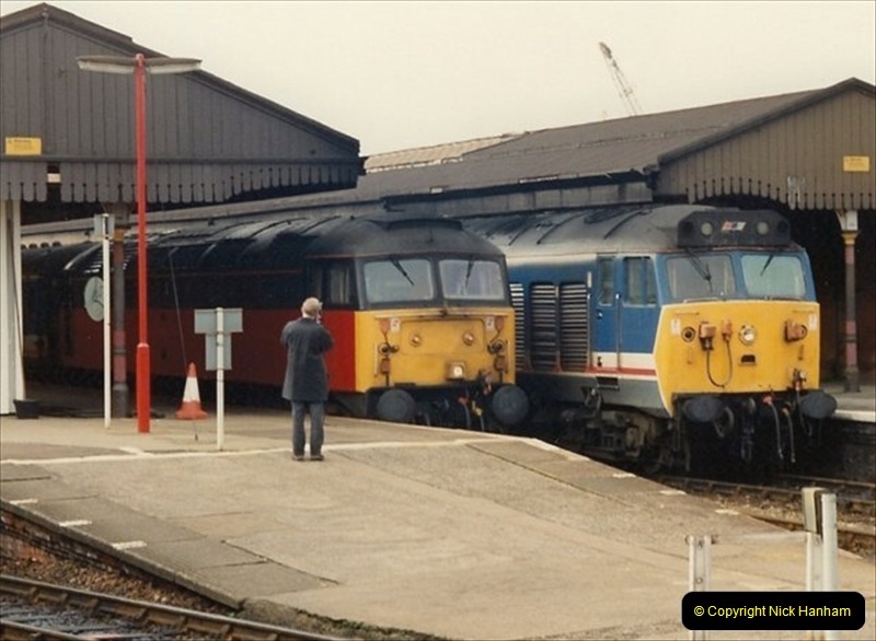 1992-02-29 Salisbury station, Salisbury, Wiltshire.  (36)333