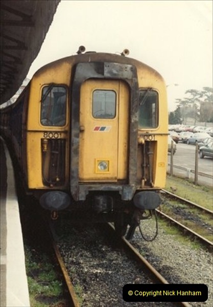 1992-02-29 Salisbury station, Salisbury, Wiltshire.  (44)341