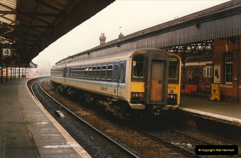1992-02-29 Salisbury station, Salisbury, Wiltshire.  (66)363