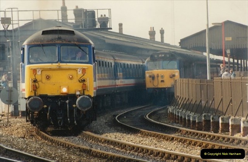 1992-02-29 Salisbury station, Salisbury, Wiltshire.  (70)367