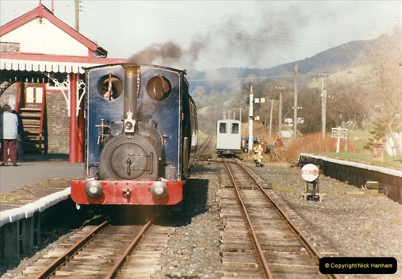 2000-03-11 Bala Lake Railway, North Wales.  (13)077