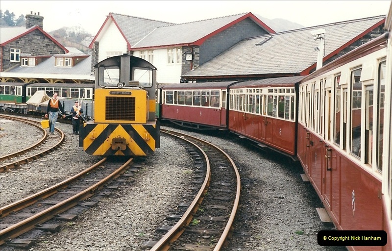 2000-03-12 Ffestinog Railway, North Wales.  (8)143