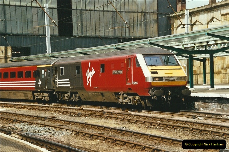 2003-06-14 Northampton-Crewe-Carlisle & Return. The Royal Scott & 6233 Dutchess of Southerland.  (64)184