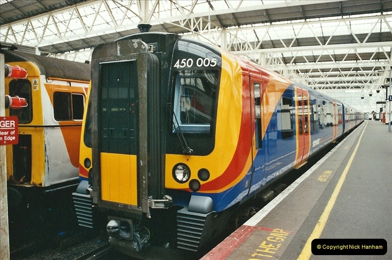 2004-02-12 London Waterloo.  (1)290