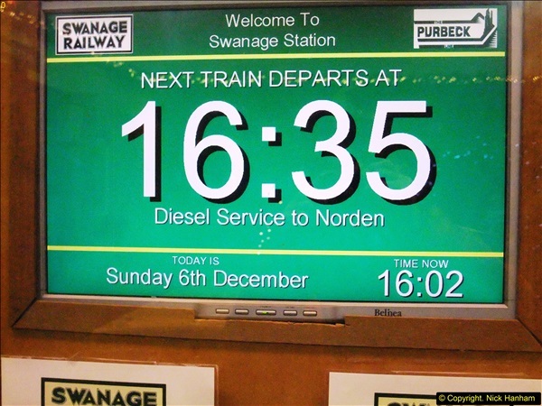 2015-12-06 Driving the DMU on Santa Special.  (117)117