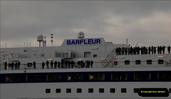 2011-02-28 The Barfleur Returns to Poole.  (19)019