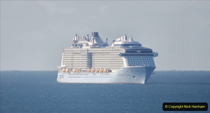 2020-09-26 Poole Bay. (15) Anthem of the Seas. 25