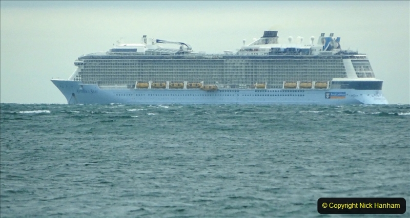 2020-11-27 Poole Bay. (3) Anthem of the Seas late PM.193