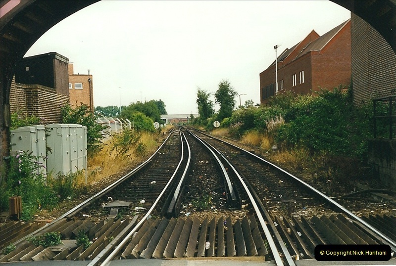 1999-08-08-Poole-level-crossing-Poole-Dorset.-2227
