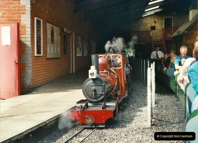 2000-08-22-Moors-Valley-Railway-Ringwood-Hampshire.-9319