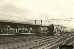 00341955-to-1959-British-Railways-in-Black-White.-340034