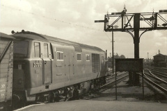 00561955-to-1959-British-Railways-in-Black-White.-560056