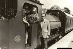03151985-08-11-the-Mayoress-of-Swanage-visits-the-railway.-Your-Host-firing-21.-10315