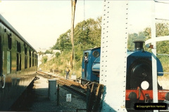 05171987-09-30-Your-Host-driving-a-special-film-unitb-train.-This-was-the-first-passenger-train-to-Quarr-Farm-Crossing.-90517