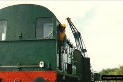 05341987-09-30-Your-Host-driving-a-special-film-unitb-train.-This-was-the-first-passenger-train-to-Quarr-Farm-Crossing.-260534
