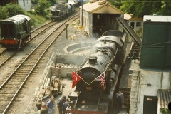 06621989-06-17-Mike-Hoskins-8F-arrives-@-Swanage-from-Turkey.-50662