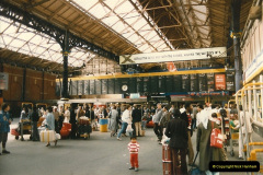 0175.1986-06-07-Victoria-Station-London.-175-