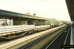 08261990-04-19-Cardiff-South-Wales.-180826