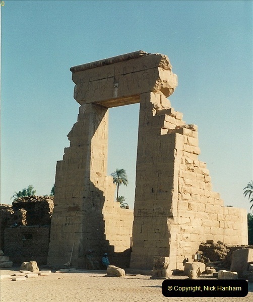 1994-08-02-to-16-Egypt.-Luxor.-111111