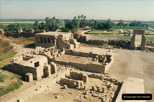 1994-08-02-to-16-Egypt.-Luxor.-113113