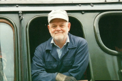 00901994-08-08-Your-Host-driving-60103-Flying-Scotsman-10090