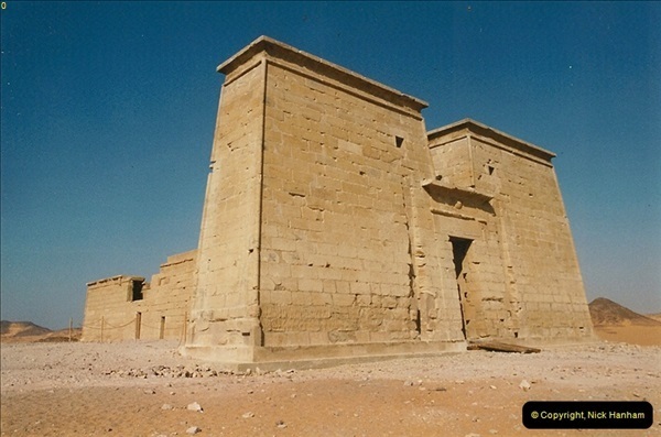 1995-07-19-At-Wadi-El-Seboua-on-Lake-Nasser-Nubia.-12031