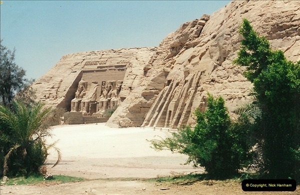 1995-07-20-Abu-Simbel-Lake-nasser-Nubia.-19069