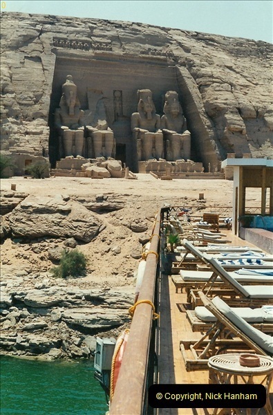 1995-07-20-Abu-Simbel-Lake-nasser-Nubia.-8058