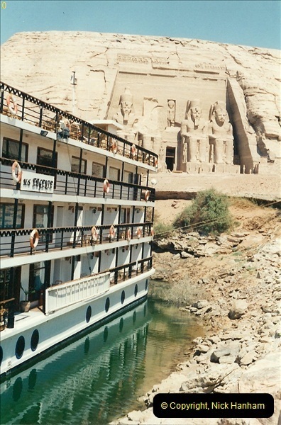 1995-07-20-Abu-Simbel-Lake-nasser-Nubia.-9059