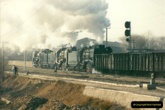 496.1997-November-China.-496-Yebaishou-shed-and-yard.-Triple-header-freight