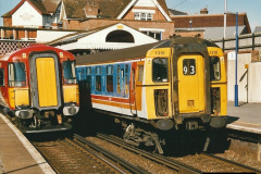 5742004-08-14-End-of-slam-door-stock-in-the-Poole-Dorset-area-2574