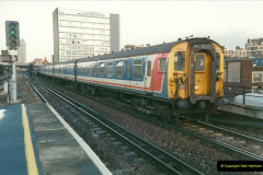 2712000-02-09-London-stations.-21271