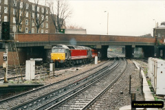 2812000-04-04-London-stations.-2281