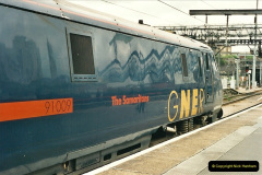 3692000-04-25-London-Kings-Cross.-13369