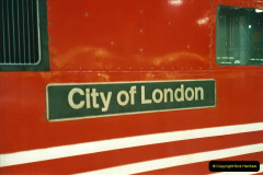 6172001-03-27-Euston-London.-7617