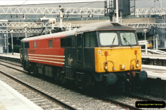 6252001-03-27-Euston-London.-15625
