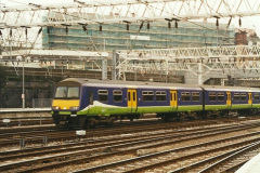 8952002-12-06-London-Euston.-7895