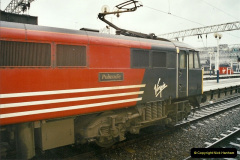 9092002-12-06-London-Euston.-21909