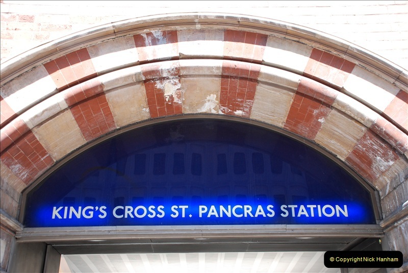 2010-St.-Pancras-International-31162162
