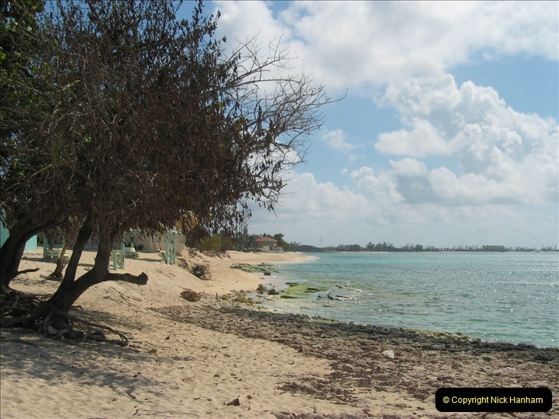 2005-11-12-Grand-Caymen-Islands.-84085